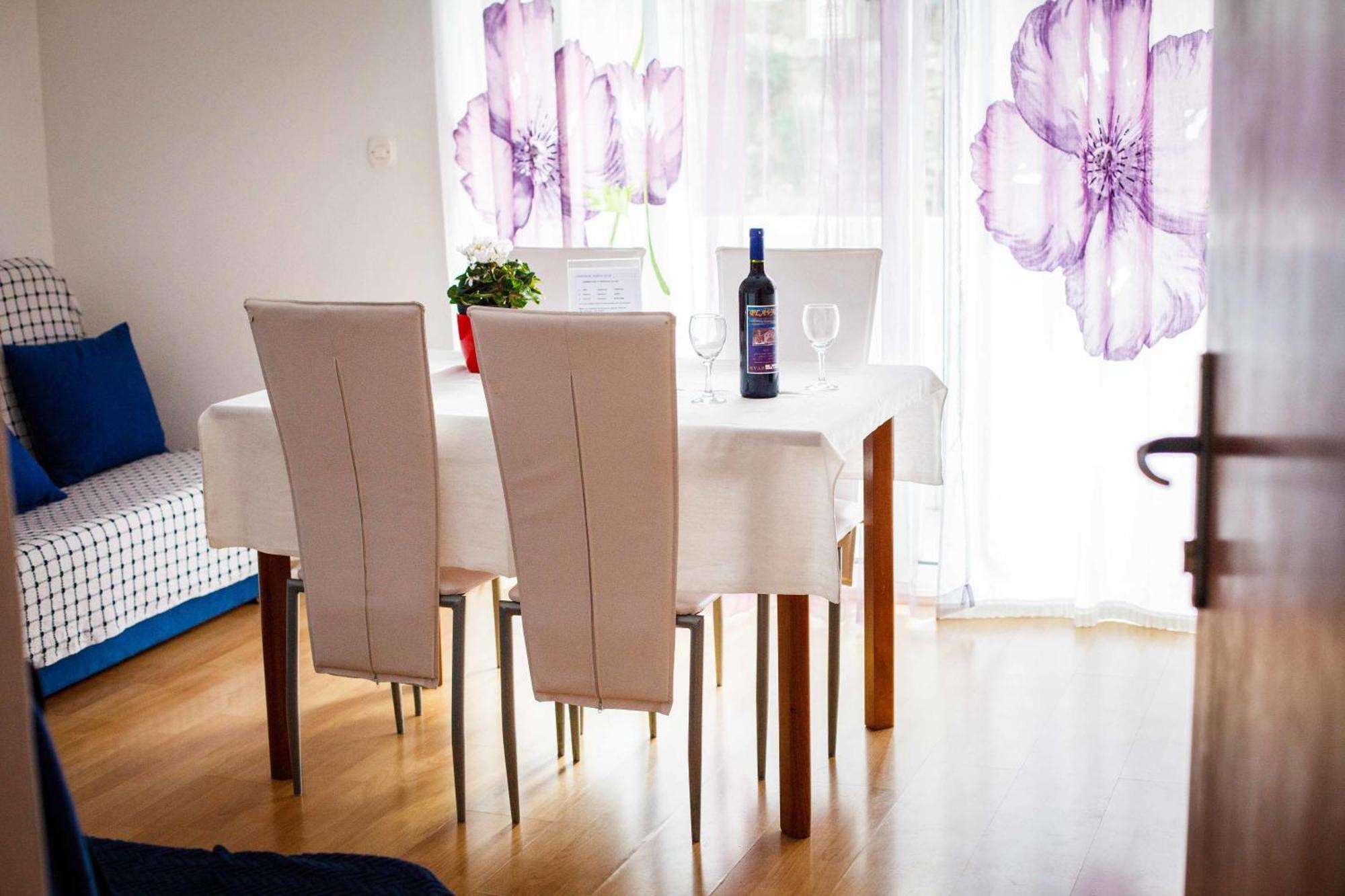Apartments Barcot Хвар Стая снимка