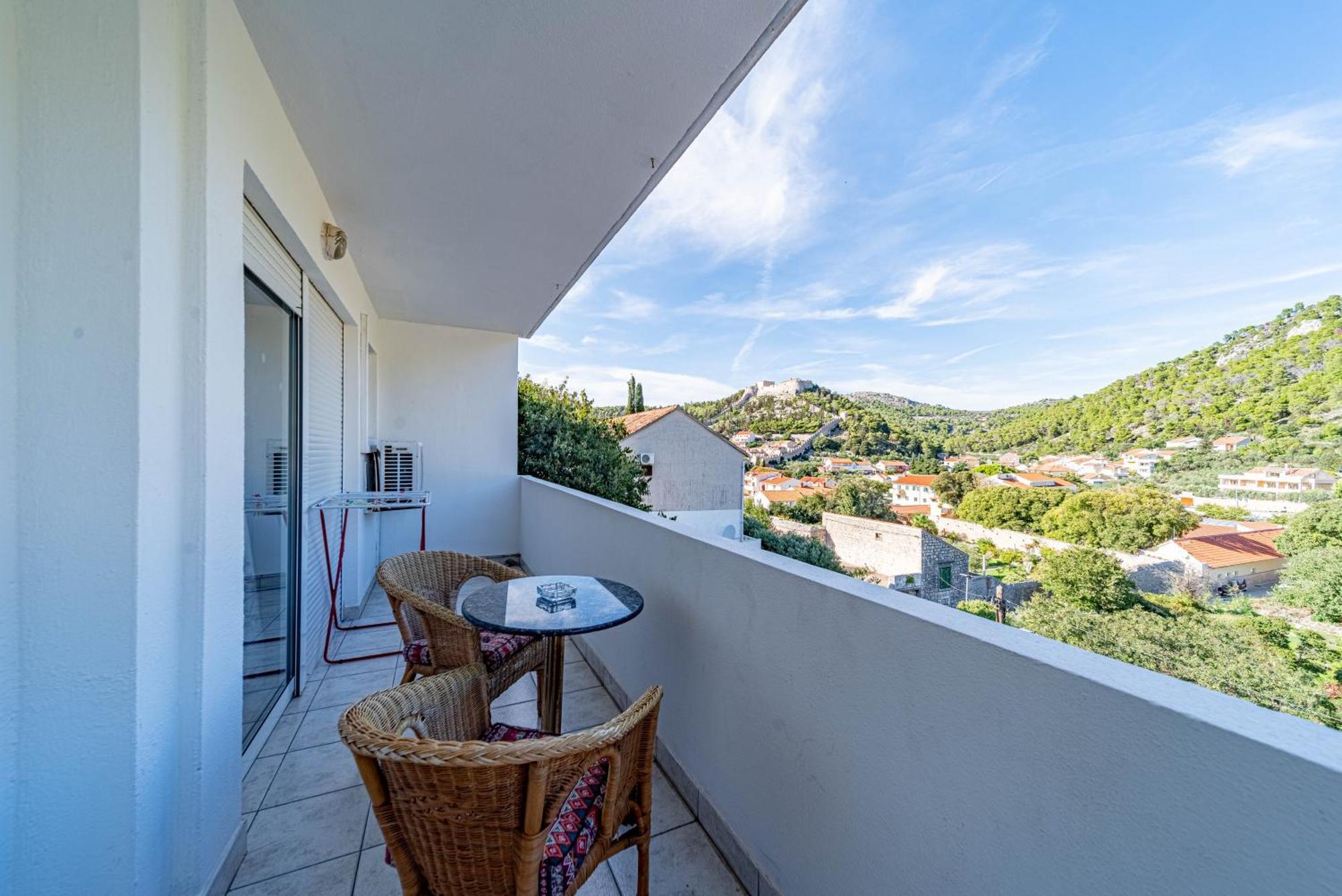 Apartments Barcot Хвар Екстериор снимка